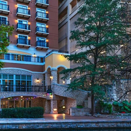 Courtyard By Marriott San Antonio Riverwalk Exterior photo