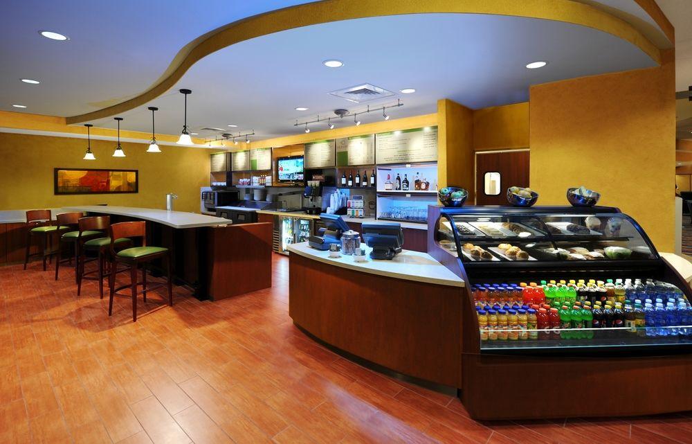 Courtyard By Marriott San Antonio Riverwalk Exterior photo