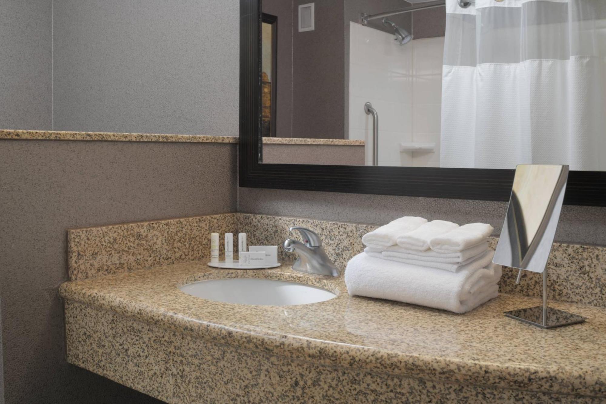 Courtyard By Marriott San Antonio Riverwalk Exterior photo