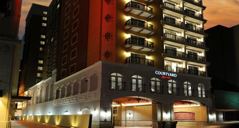 Courtyard By Marriott San Antonio Riverwalk Exterior photo