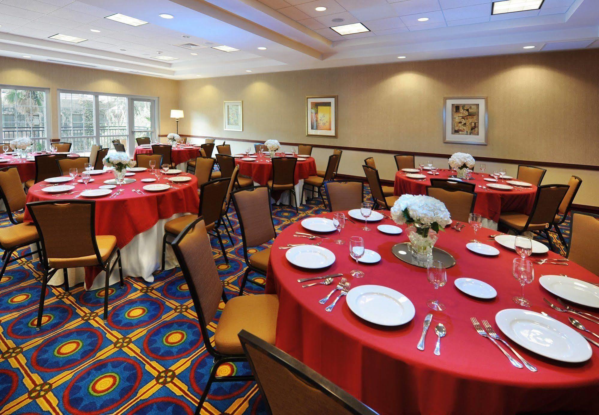 Courtyard By Marriott San Antonio Riverwalk Exterior photo