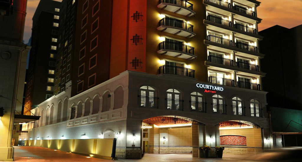 Courtyard By Marriott San Antonio Riverwalk Exterior photo