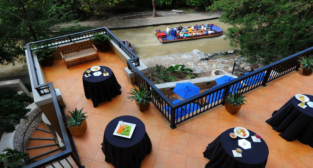 Courtyard By Marriott San Antonio Riverwalk Exterior photo